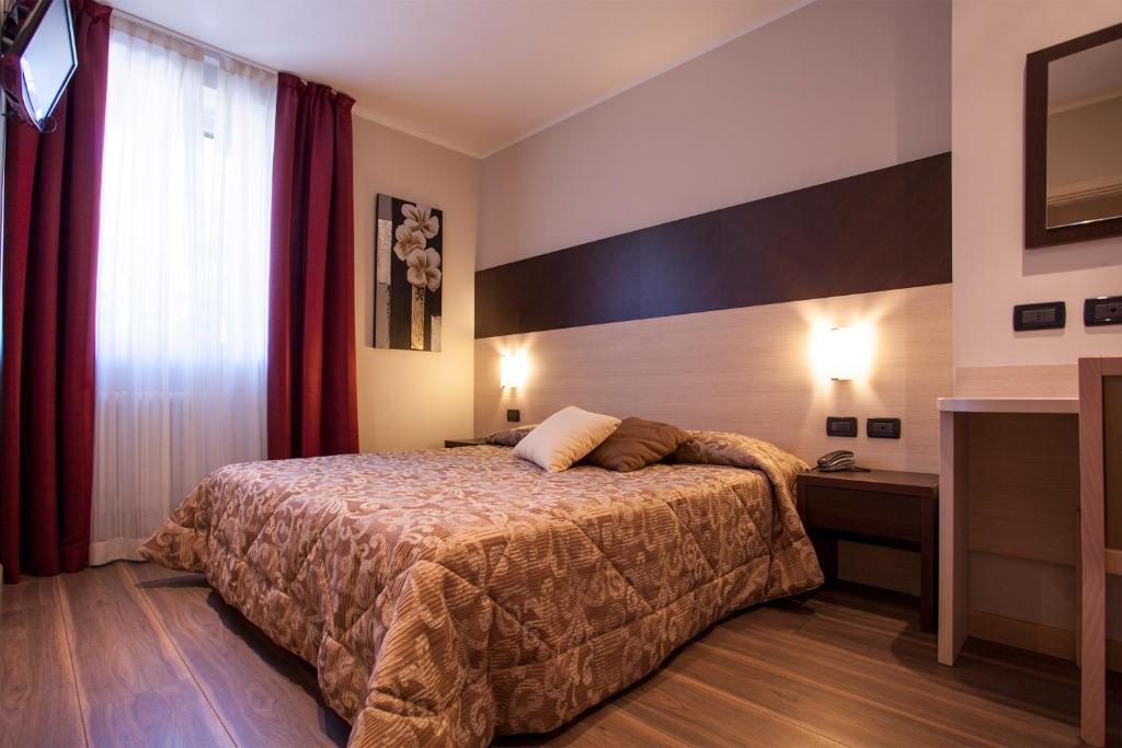 Hotel Vittoria Фолгария Стая снимка