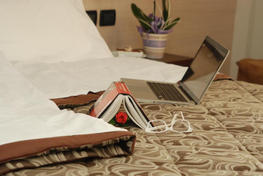 Hotel Vittoria Фолгария Стая снимка